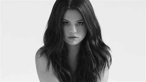 pictures of selena gomez naked|Selena Gomez Goes Topless, Strips Down for Revival Album Cover